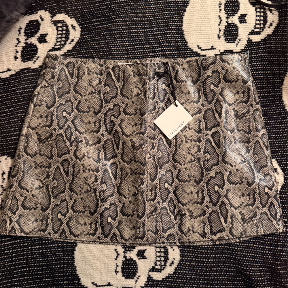 Size Small Snake Print Faux Leather Mini Skirt